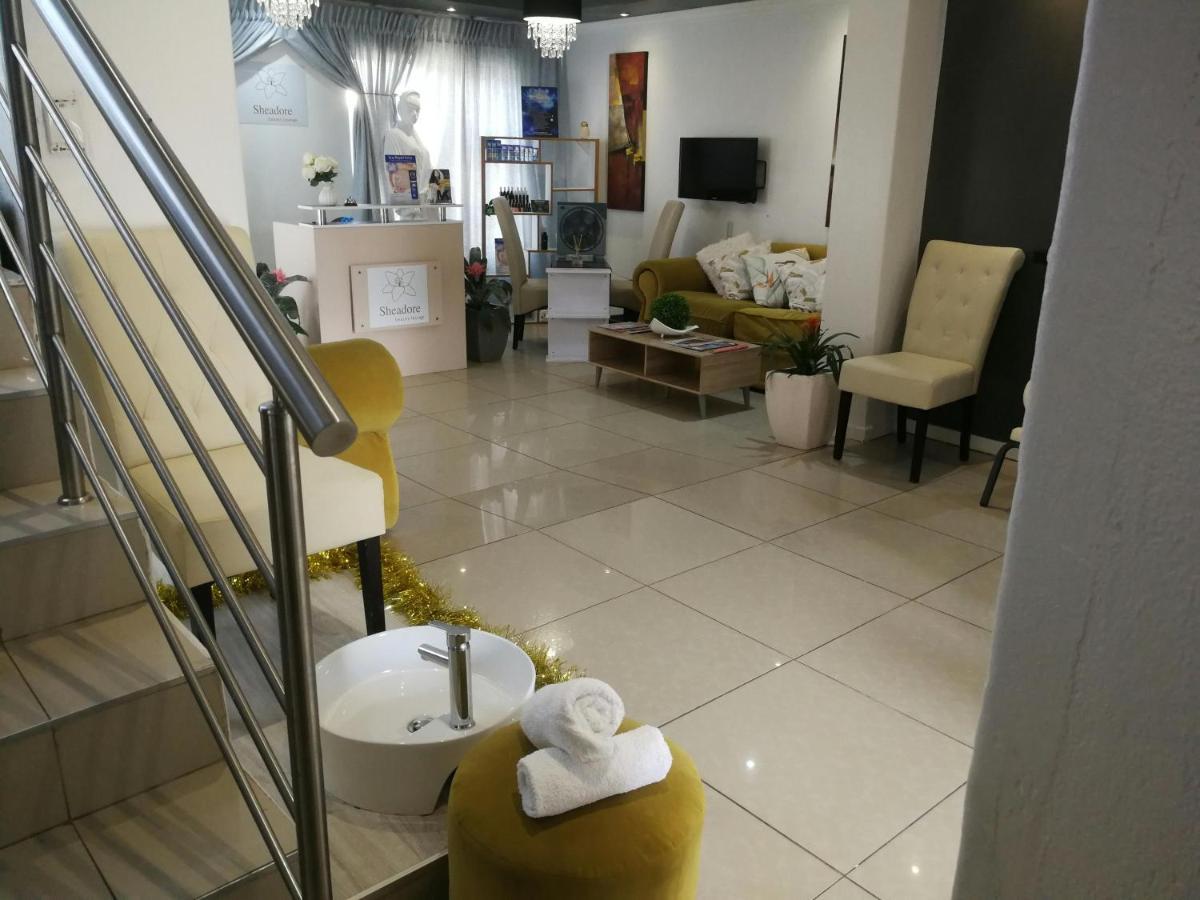 Sheadore Lodge And Beauty Spa Roodepoort Kültér fotó